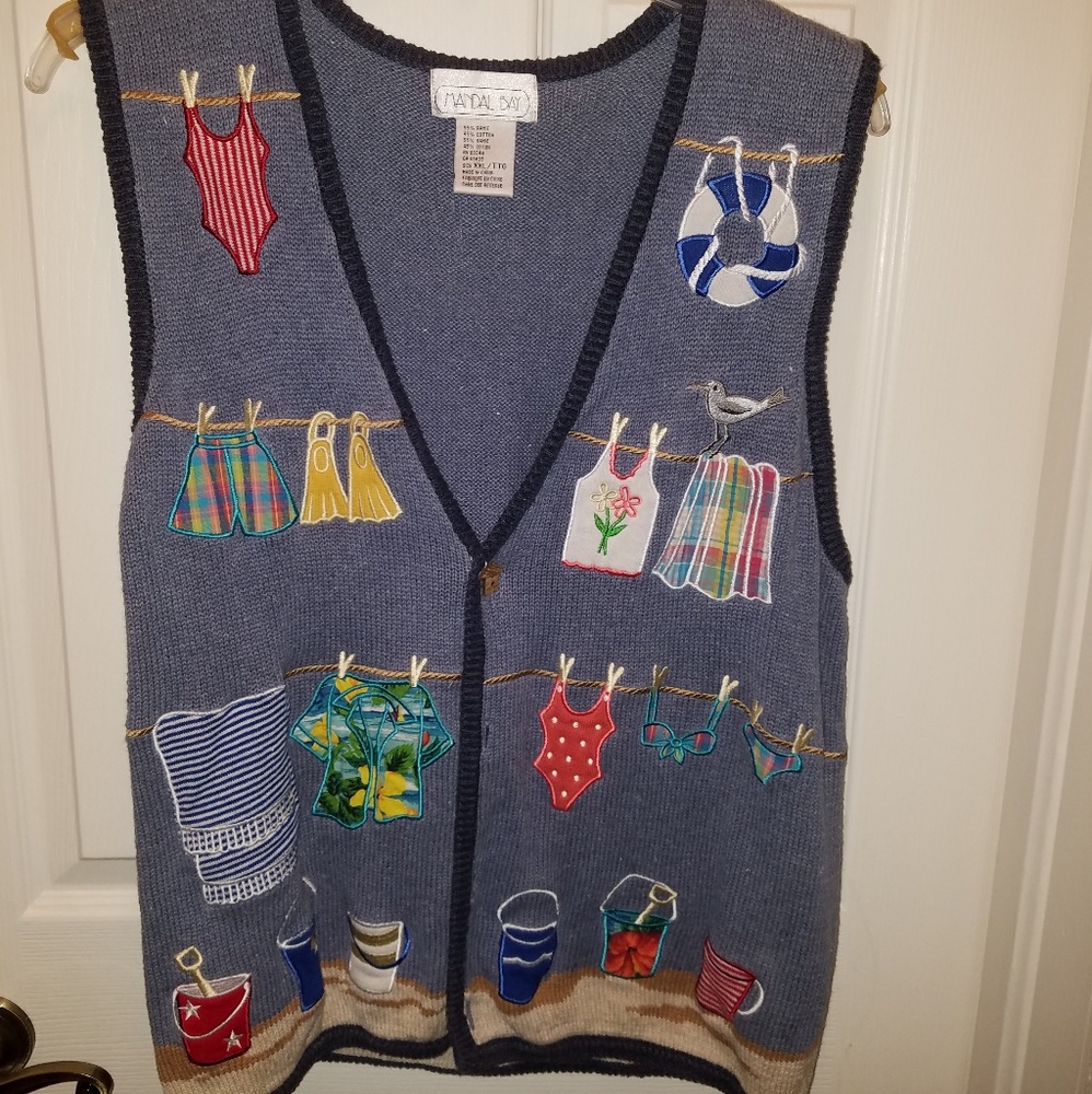 Mandal Bay sweater vest